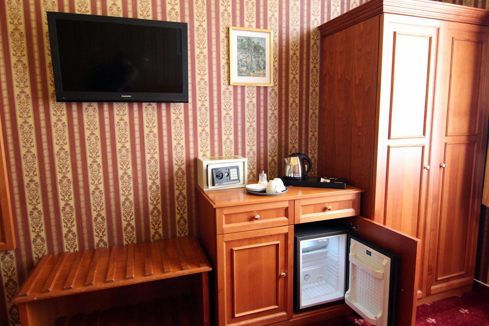Old Hotel Praga